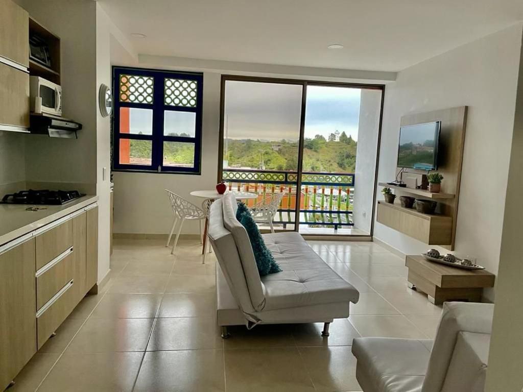 Apartamentos San Jose Vistal Al Lago, Cerca Del Parque. Guatape. Ngoại thất bức ảnh